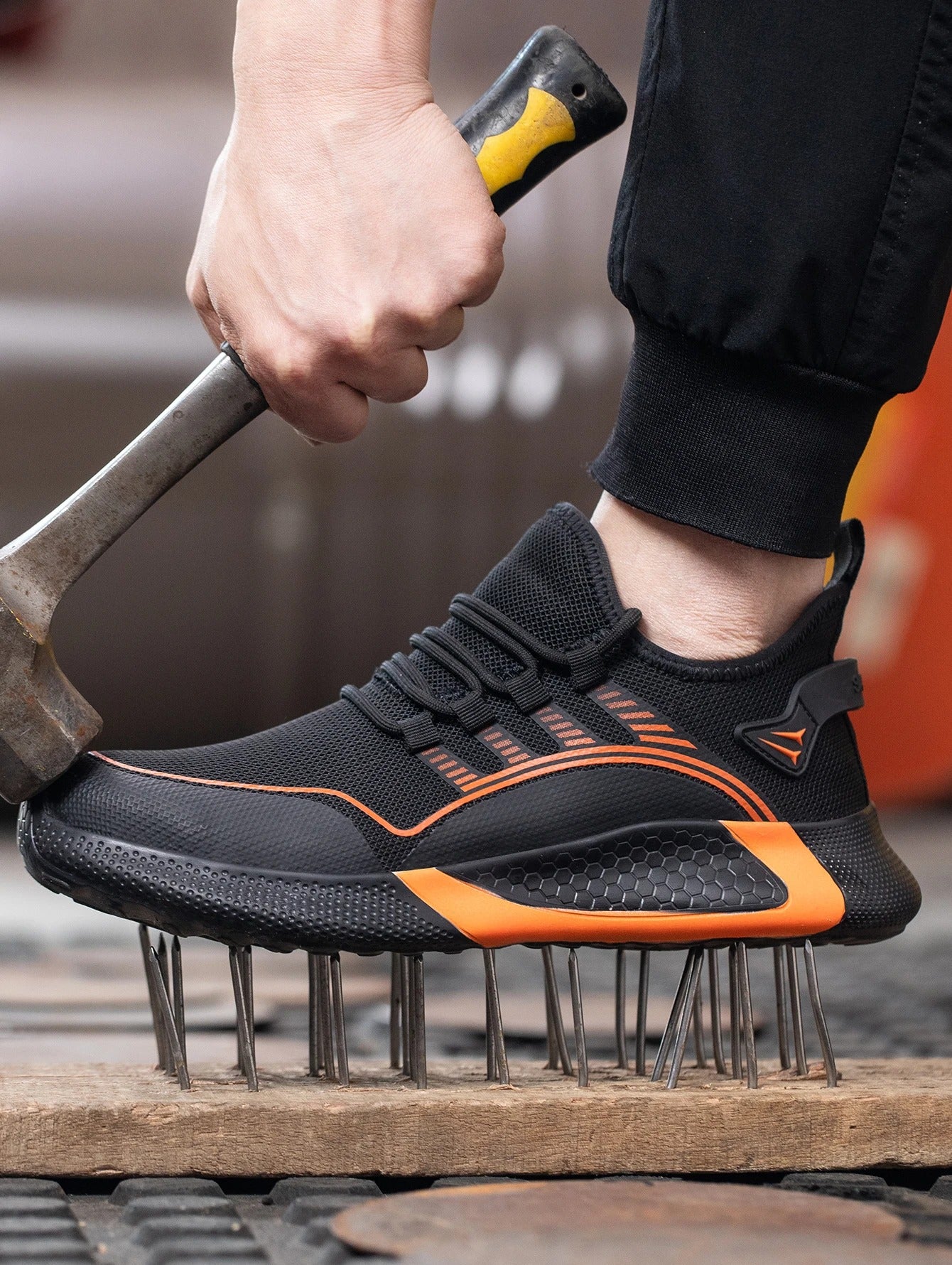 Chaussures de Sécurité Élégantes Orange - Protection et Style au Quotidien - Coque de Protection & Normes S3